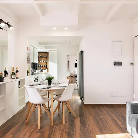 Elegant Statuario Apartment *