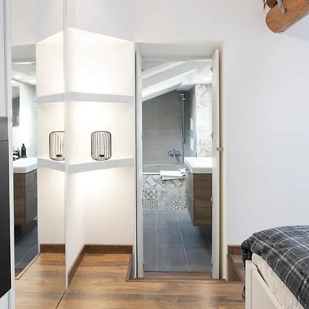 Apartment Elegant Statuario Rome